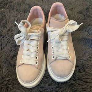 Alexander McQueen sneaker